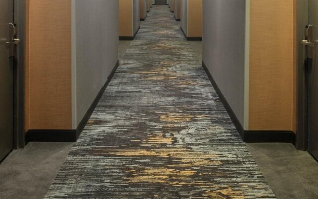 Four Points by Sheraton Philadelphia Northeast