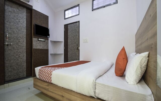 Hari Krishna Palace By OYO Rooms