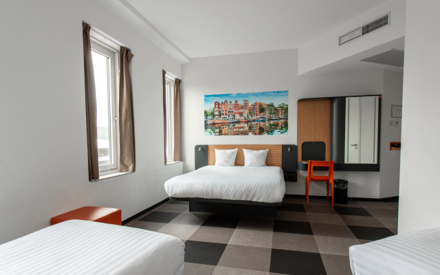 easyHotel Amsterdam Arena Boulevard