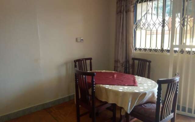 New Lions Hotel