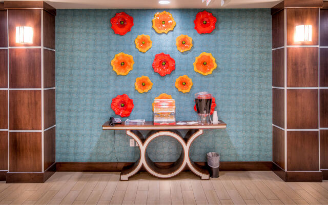 Holiday Inn Express Wichita South by IHG