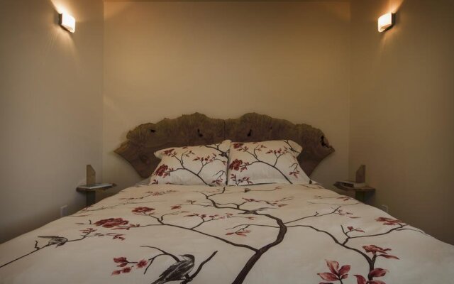 Hammond Bay Artful Suite