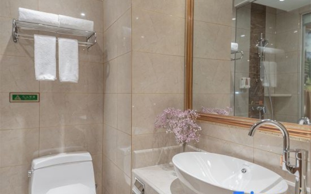 Vienna Hotel（ Xuancheng High-speed Railway Station Guogou Square Branch） – Bathroom – Xuancheng