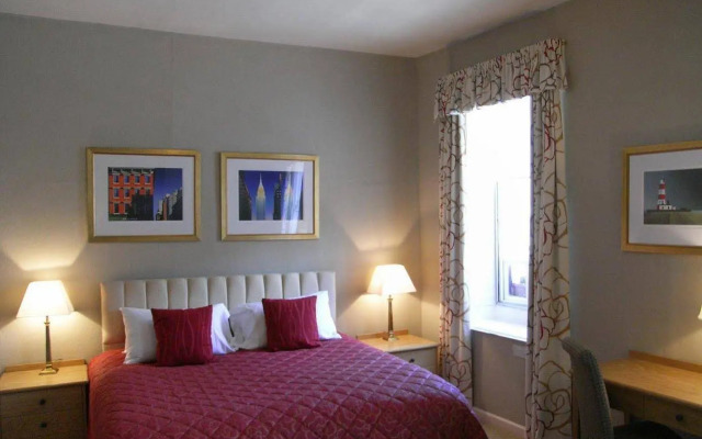 Marlborough Arms Hotel