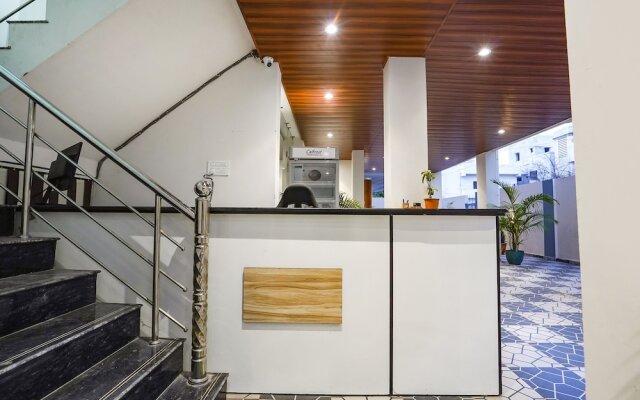 Fabhotel Paramount