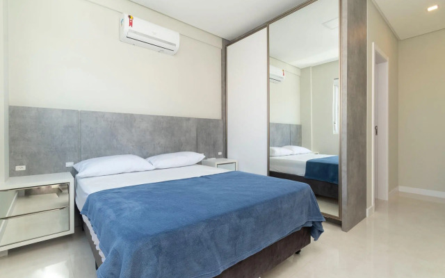 Aluguel Apartamento 3 suítes 80m do mar Bombas/SC