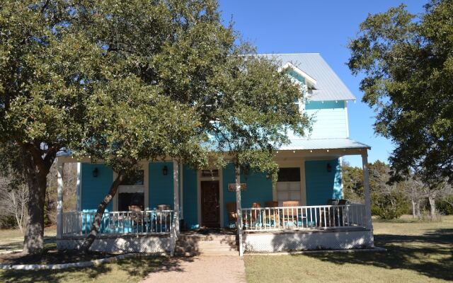 Yellow House Bed and Breakfast