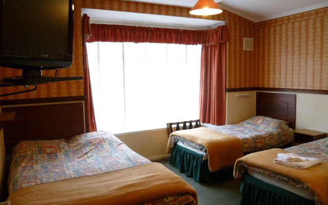 Rollason Wood Hotel