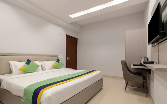 Treebo La Mirage Suite