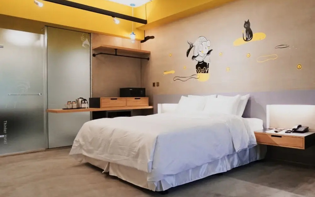 Thinker Hotel