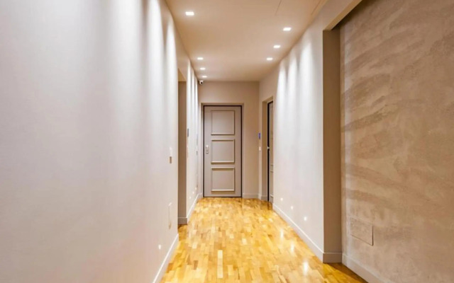 Ferrini Home - Etnea Portrait