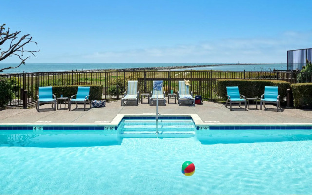 The Beach House Hotel Half Moon Bay