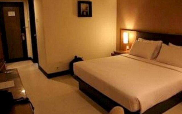 Hotel Santika Pandegiling Surabaya