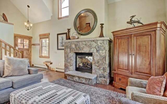 Mountain Thunder Lodge 3 Bedroom Vacation Rental in Breckenridge With Access to a Hot Tub Just Two Blocks From Main Street