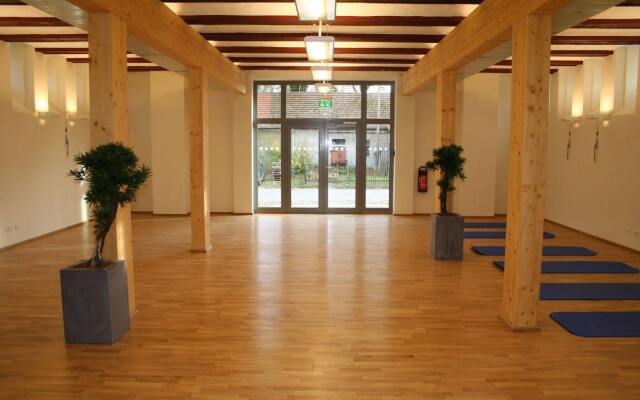 Schloss und Gut Liebenberg