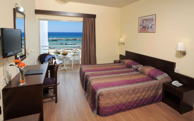 Okeanos Beach Boutique Hotel