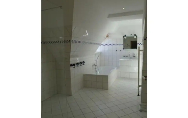 Holiday Home Gray Seal