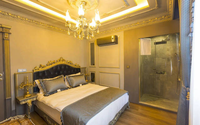 Real King Suite Hotel
