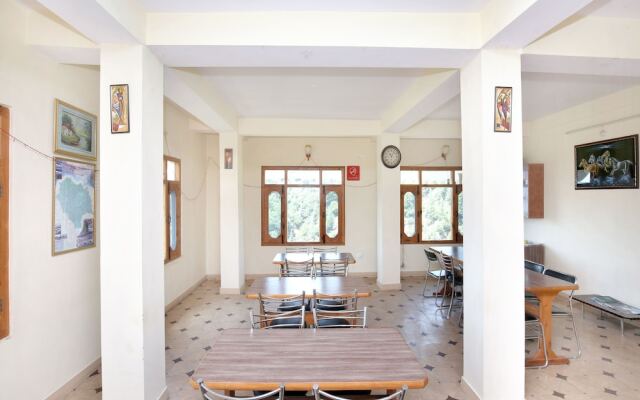 OYO 14106 Home Exotic Hill View Shoghi