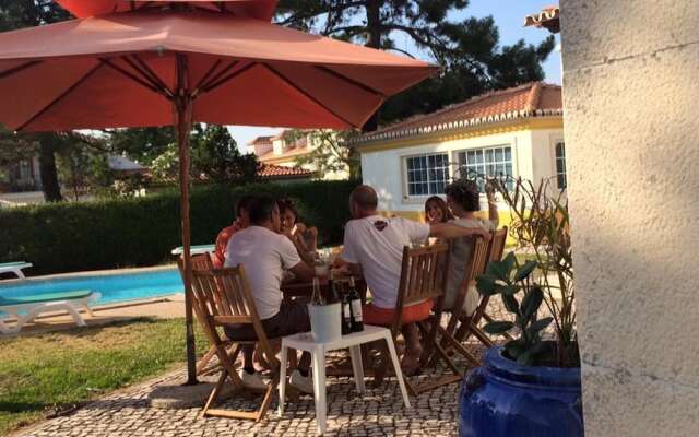 House With 4 Bedrooms in Azeitão, With Private Pool, Furnished Garden