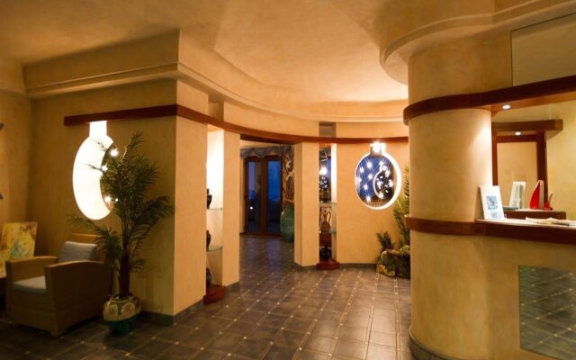 TONICELLO Hotel Resort & SPA