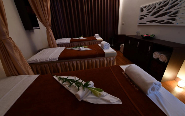 Babylon Premium Hotel & Spa