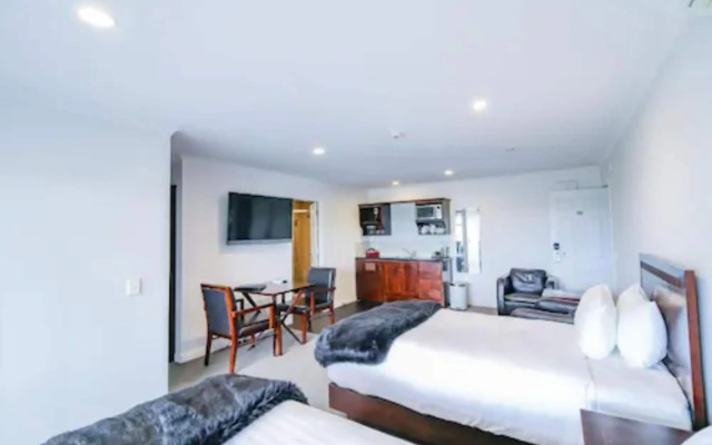Aotea Motor Lodge