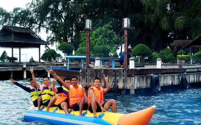 Pulau Pelangi Resort