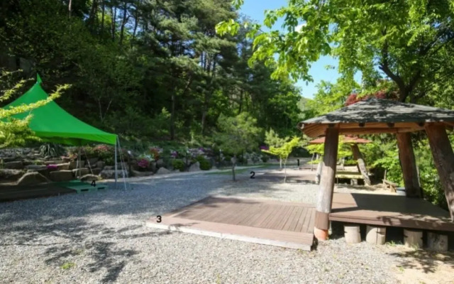 Yangpyeong Adeulbawi Pension