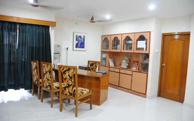 Lloyds Guest House, North Boag Road, T. Nagar