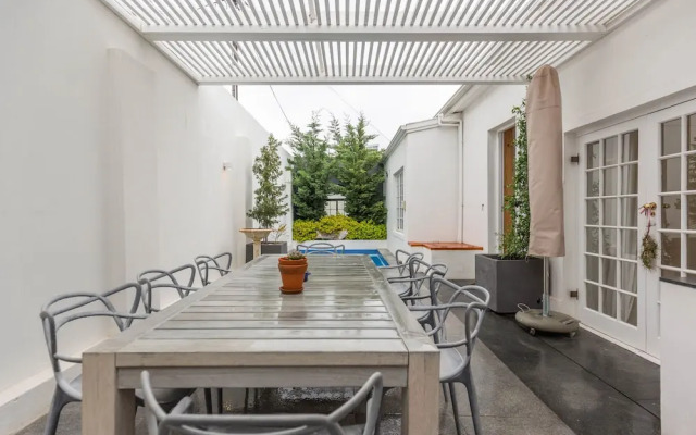 Sydney Green Point Villa