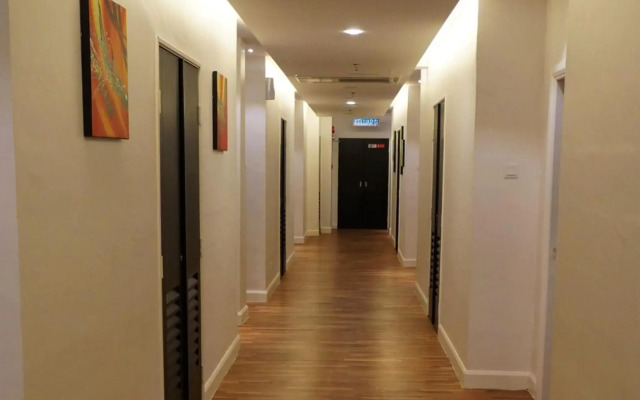Pine Garden Hotel