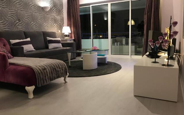 Vilamoura Marina Flat & AC & Wifi