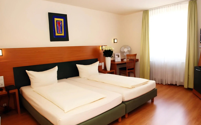 Memphis Hotel