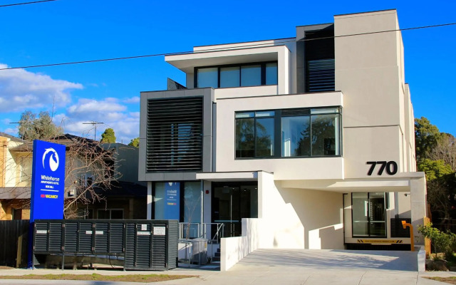 Whitehorse Apartment Hotel