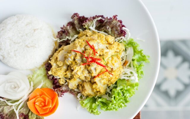 SKY HOTEL Central Phnom Penh - Rooms & Apartments