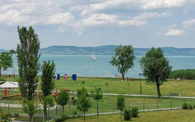 Vízpart Honvéd Apartman