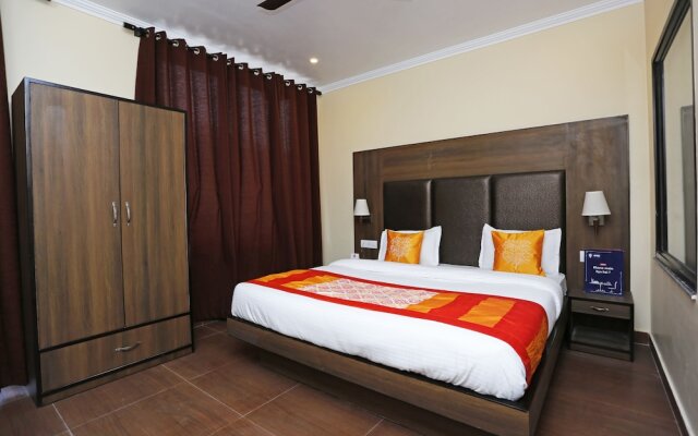 OYO 8905 Hotel Tapastali