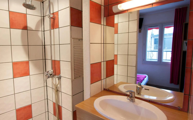 Auberge Internationale des Jeunes - Hostel