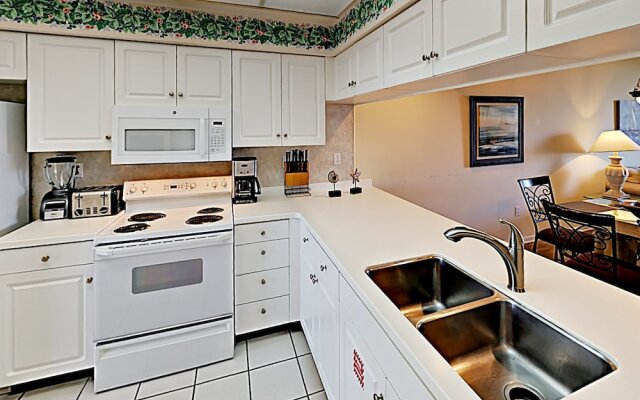 Poolside Rental with Beach Access by RedAwning
