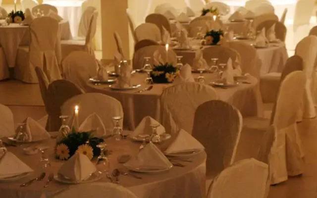 Aphamia Hotel