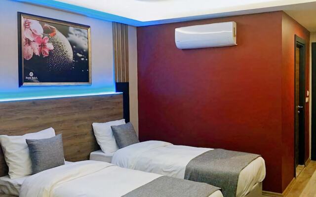 Cois Inn Royal Hotel