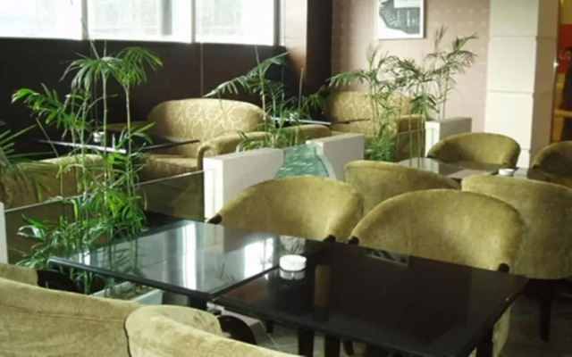 Shanghai Jiarong Apartment Hotel