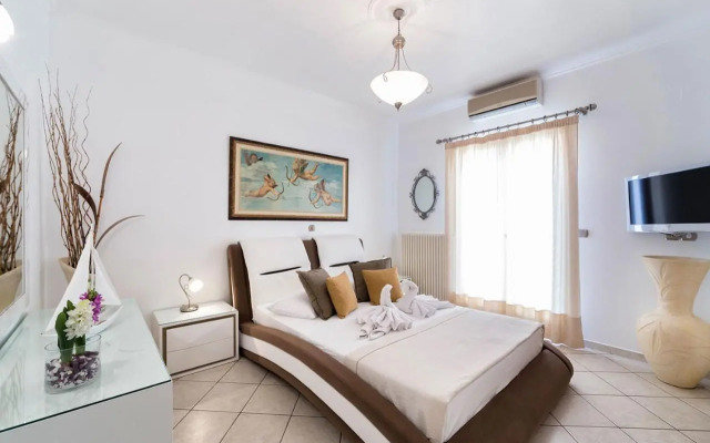 Panos Luxury Suite