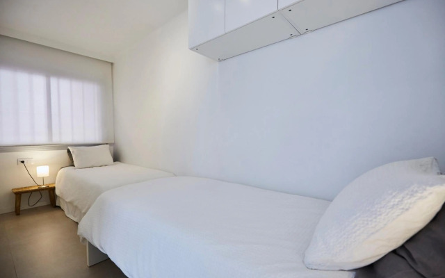 Sunny Beachfront Escape