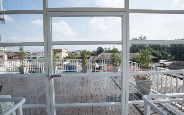 Memmoth Hostel In Lampang
