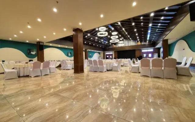 Changbai Mountain Pool West Wanda Yuehua loft Hotel