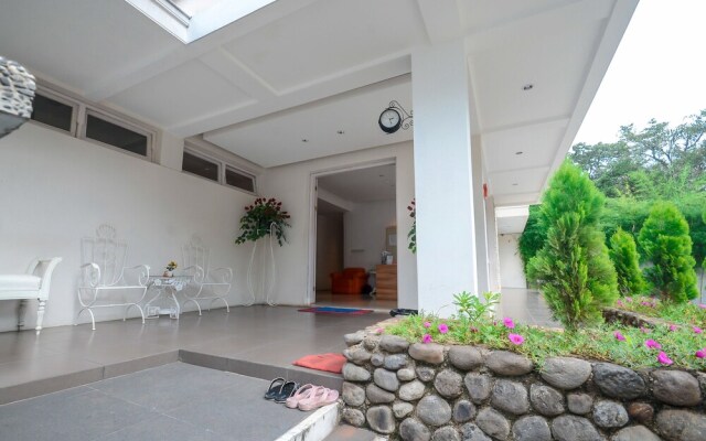 Airy Dago Dipatiukur Kyai Luhur 2 Bandung