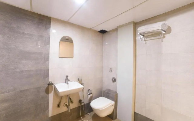 Hotel Grandeur-Near Mumbai International Airport