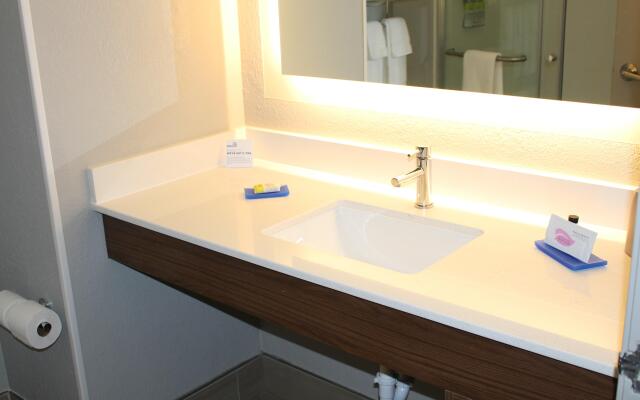 Holiday Inn Express & Suites Enterprise by IHG